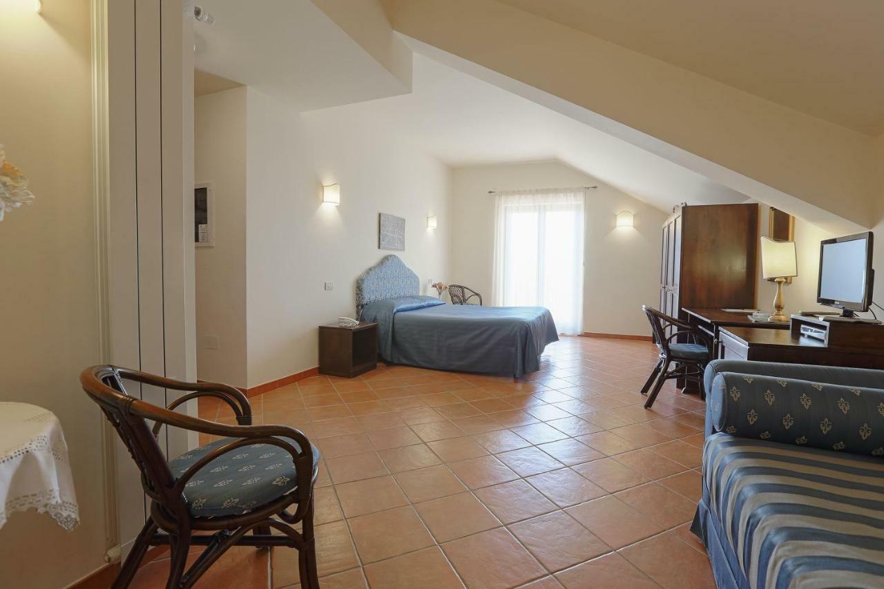 Pigna D'Oro Country Hotel Santo Stefano Quisquina 外观 照片