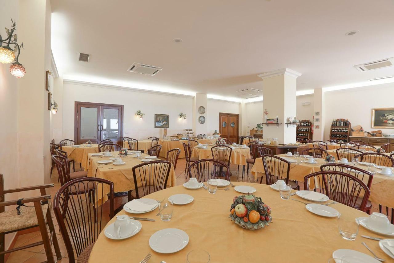 Pigna D'Oro Country Hotel Santo Stefano Quisquina 外观 照片