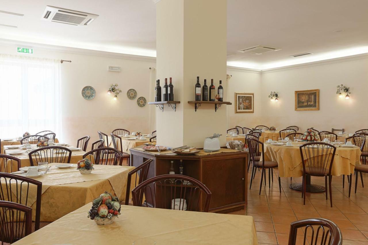 Pigna D'Oro Country Hotel Santo Stefano Quisquina 外观 照片